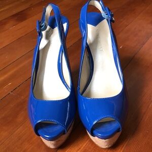 NINE WEST BLUE PEEP TOE WEDGE SIZE US6.5 M IN EUC